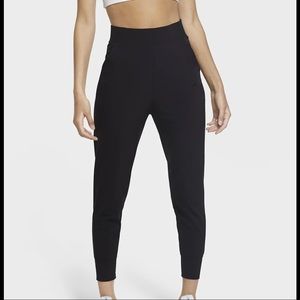 Nike Bliss Pant